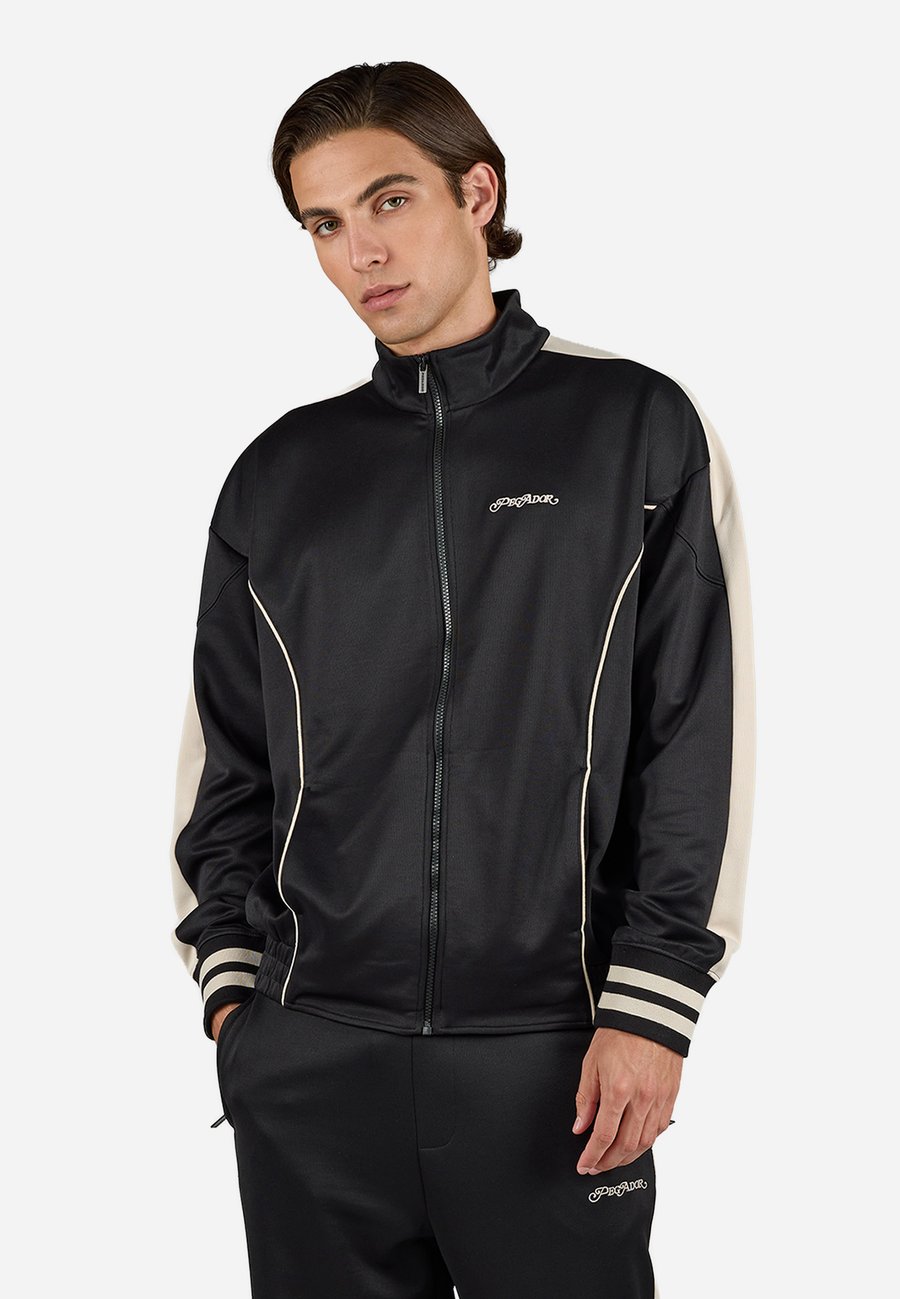 Толстовка Pegador WELDON JACKET, Black, Черный, Толстовка Pegador WELDON JACKET, Black
Толстовка Pegador WELDON JACKET, Black, Черный, Толстовка Pegador WELDON JACKET, Black
