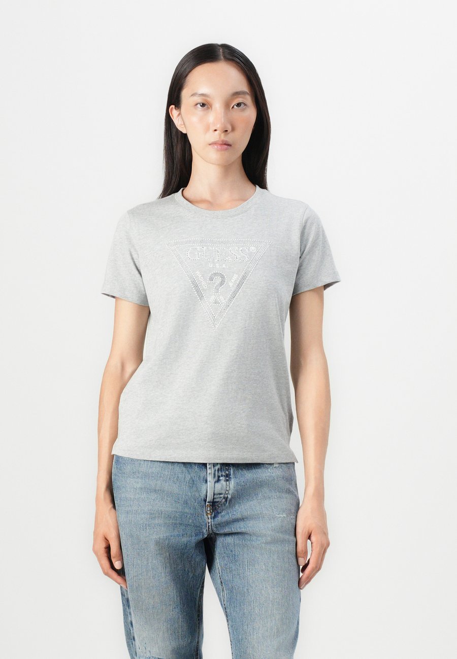 Футболка Guess TRIANGLE TEE, Light Melange Grey/Grey, Серый, Футболка Guess TRIANGLE TEE, Light Melange Grey/Grey
Футболка Guess TRIANGLE TEE, Light Melange Grey/Grey, Серый, Футболка Guess TRIANGLE TEE, Light Melange Grey/Grey
