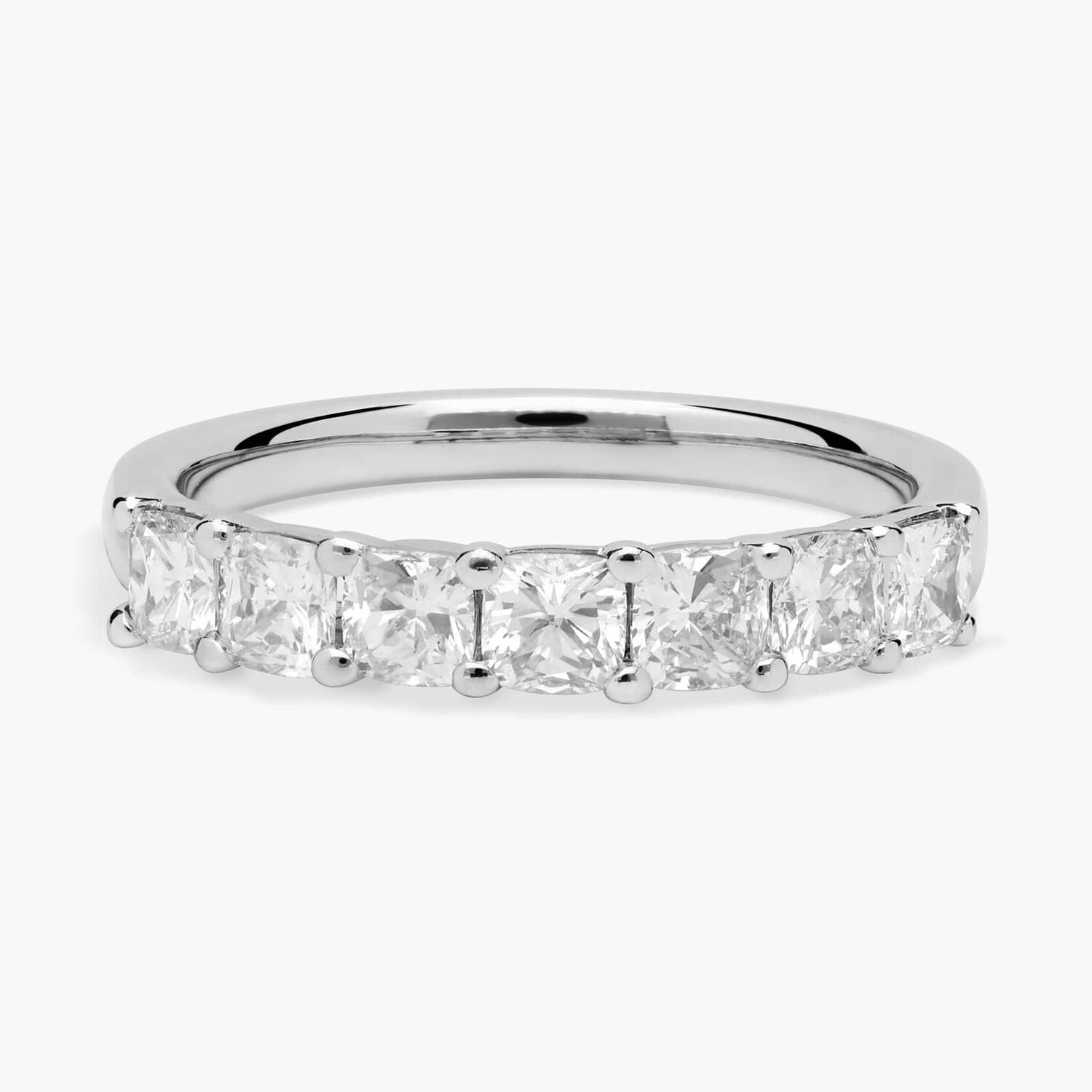 Кольцо с семью бриллиантами огранки «кушон» из платины (1 карат, чистота — HI / SI1-SI2) Blue Nile
Кольцо с семью бриллиантами огранки «кушон» из платины (1 карат, чистота — HI / SI1-SI2) Blue Nile