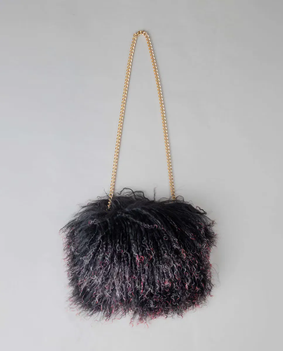 Многопозиционная сумка из тибетской овчины De la Roca, серый
Многопозиционная сумка из тибетской овчины De la Roca, серый