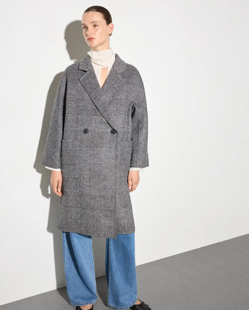 Длинное женское пальто фантазийного стиля Woman El Corte Inglés, черный
Длинное женское пальто фантазийного стиля Woman El Corte Inglés, черный