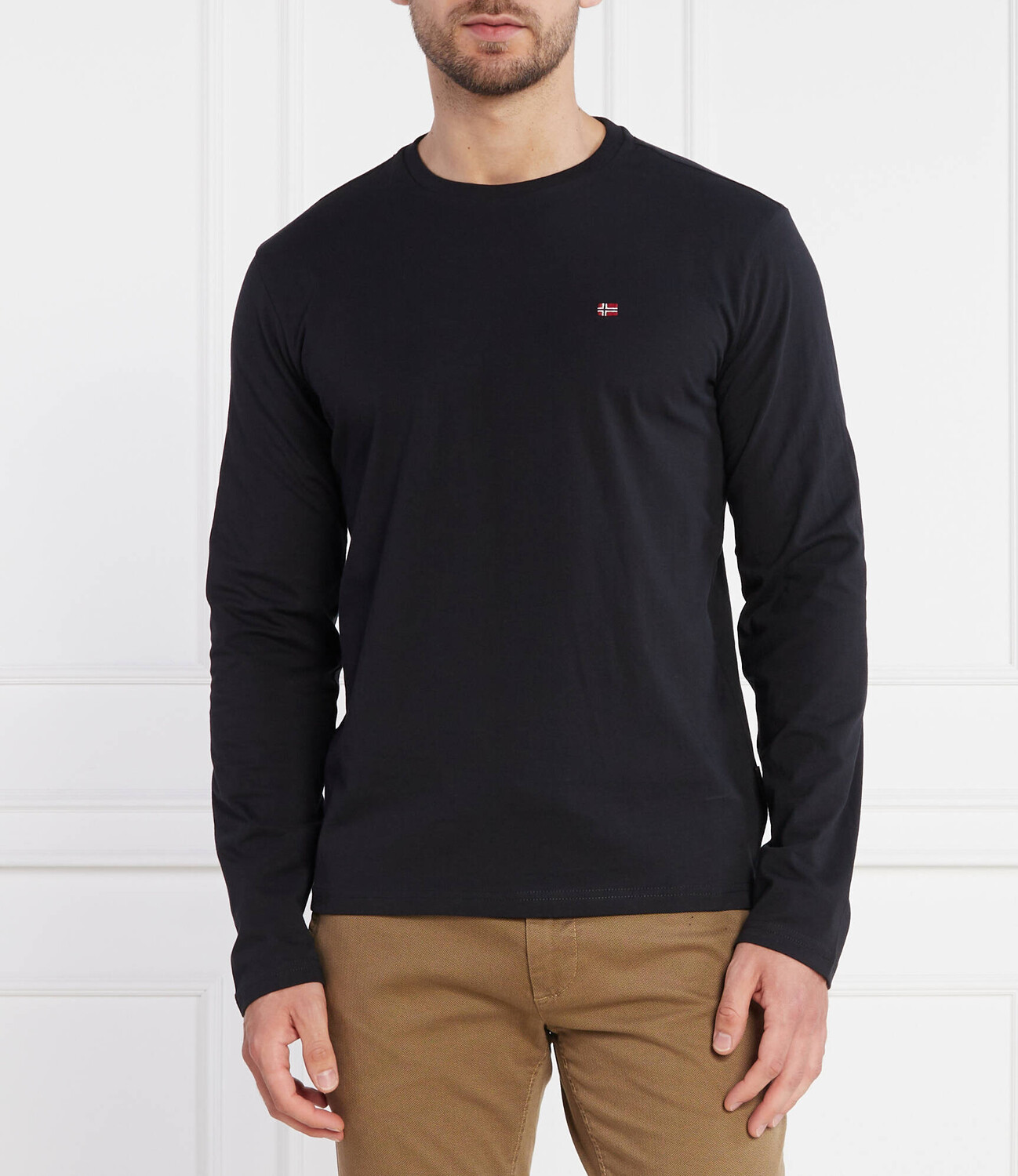 Лонгслив Napapijri SALIS Regular Fit, черный
Лонгслив Napapijri SALIS Regular Fit, черный