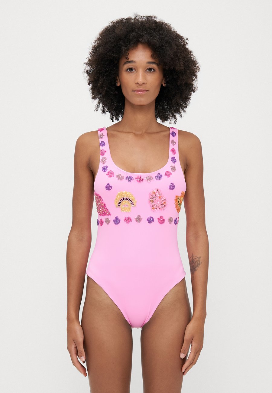 Купальник OCEANUS NEW YORK SWIMSUIT, Pink
Купальник OCEANUS NEW YORK SWIMSUIT, Pink