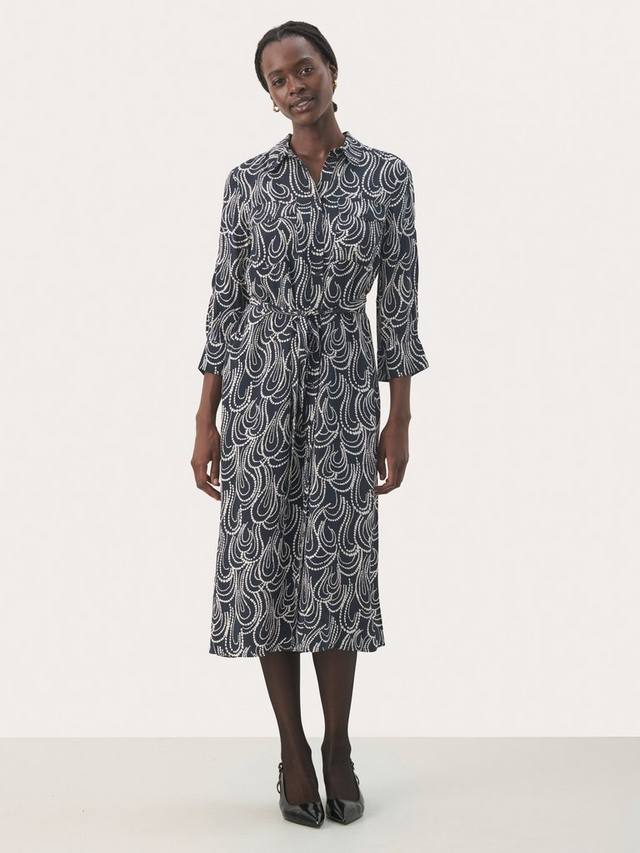 Платье-рубашка с принтом в виде листьев пайи Part Two, темно-синий/разноцветный
Платье-рубашка с принтом в виде листьев пайи Part Two, темно-синий/разноцветный