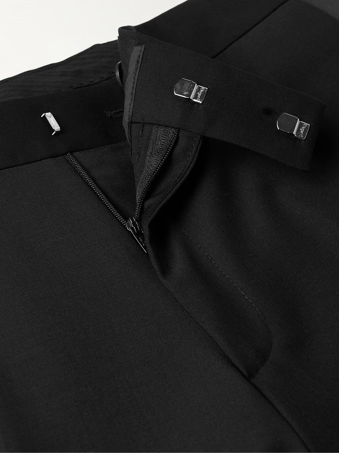 Облегающие брюки-смокинг из шерсти и мохера с атласной отделкой PAUL SMITH, черный
Облегающие брюки-смокинг из шерсти и мохера с атласной отделкой PAUL SMITH, черный