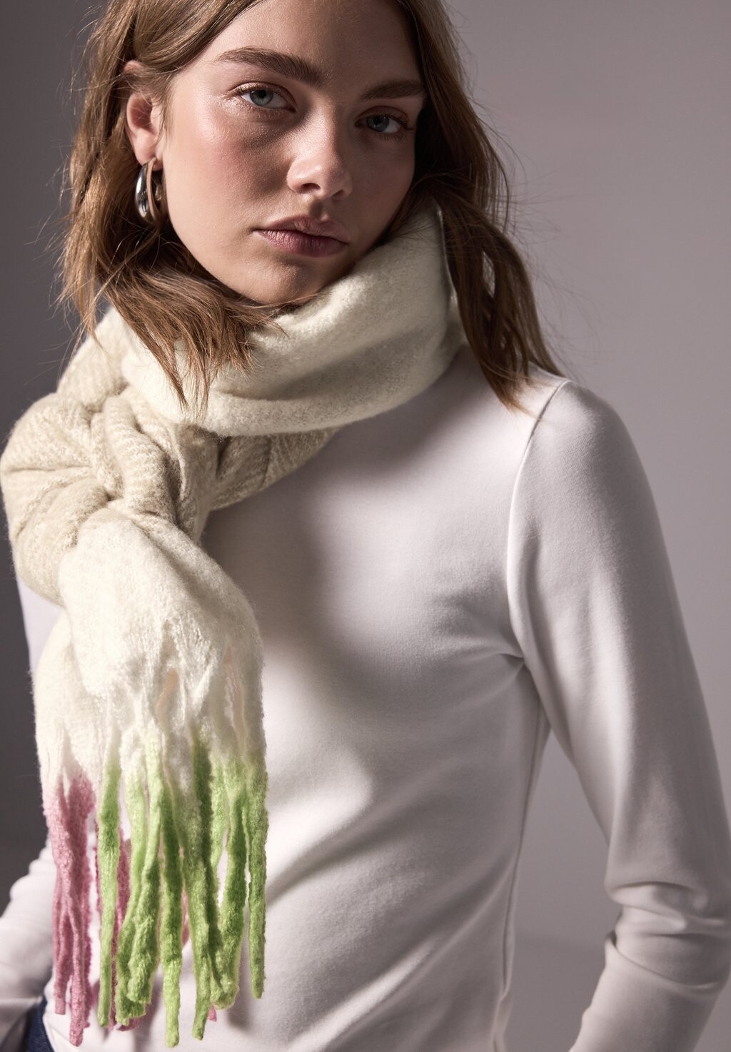 Шарф Street One Studio, бежевый
Шарф Street One Studio, бежевый