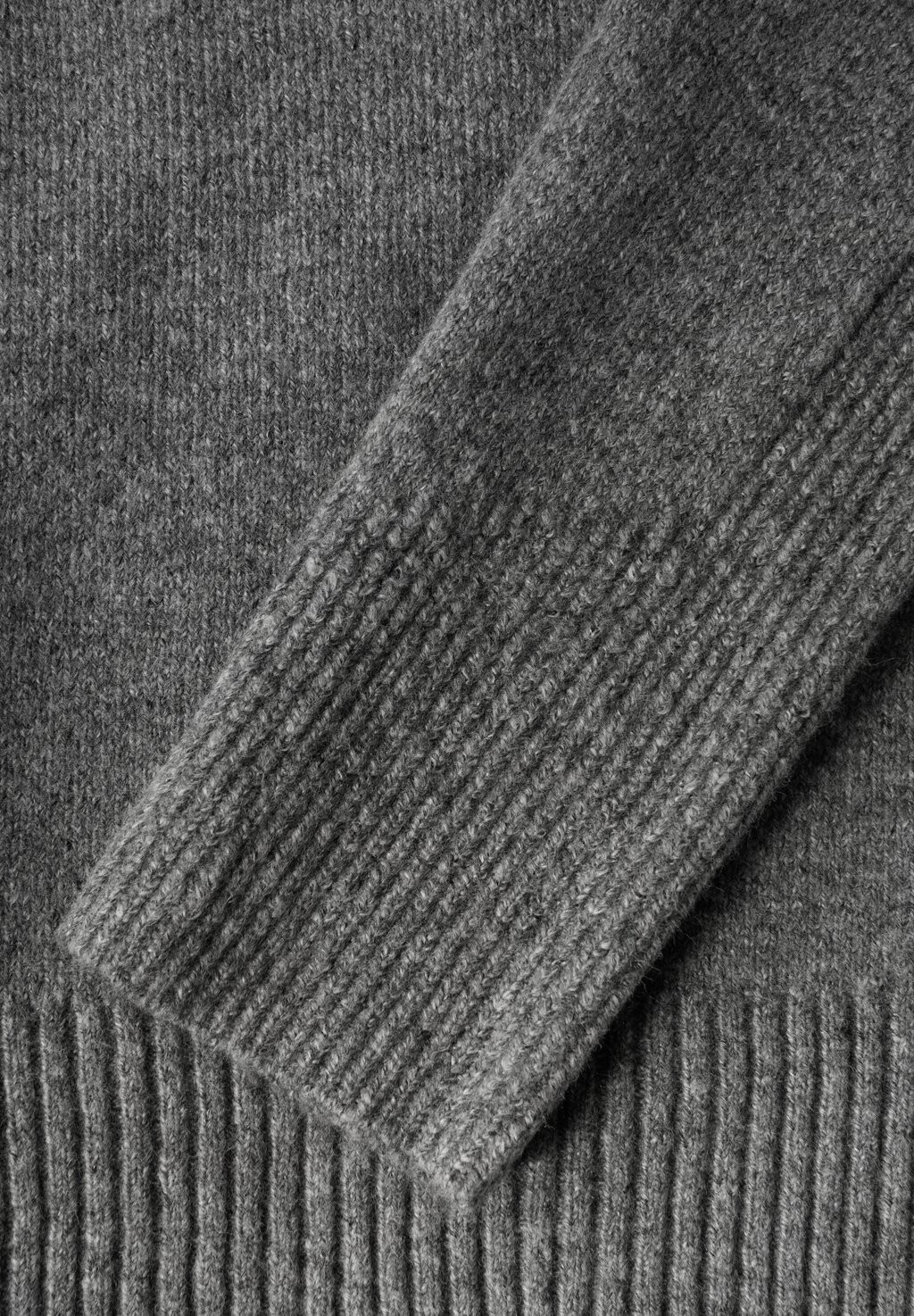 Джемпер ROLLKRAGENP Cecil, серый
Джемпер ROLLKRAGENP Cecil, серый