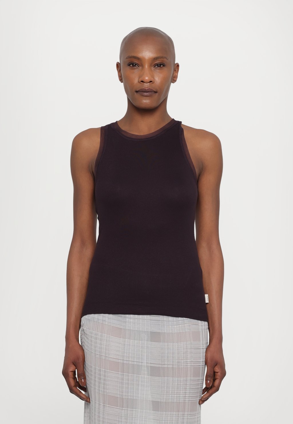 Топ REMAIN, черный
Топ REMAIN, черный