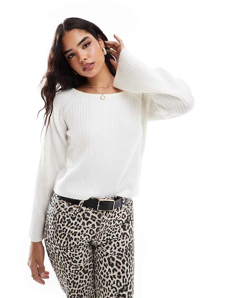 Vila – Кремовый вязаный свитер с широким вырезом «лодочка»
Vila – Кремовый вязаный свитер с широким вырезом «лодочка»