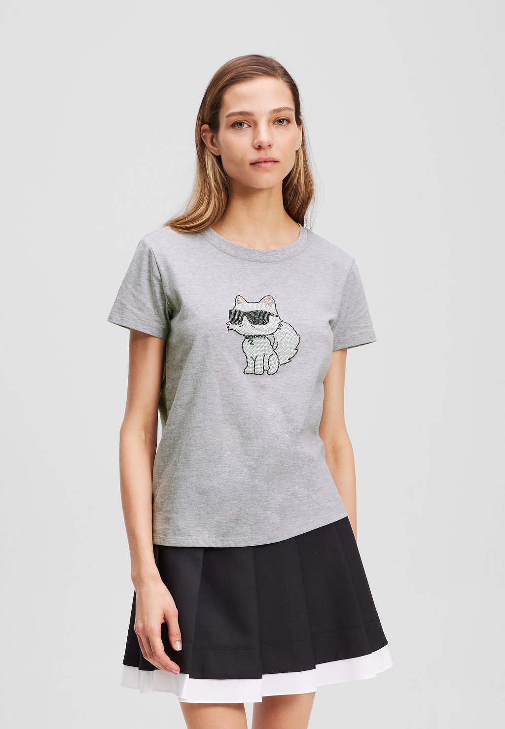 Футболка с принтом KARL LAGERFELD, светло-серый
Футболка с принтом KARL LAGERFELD, светло-серый