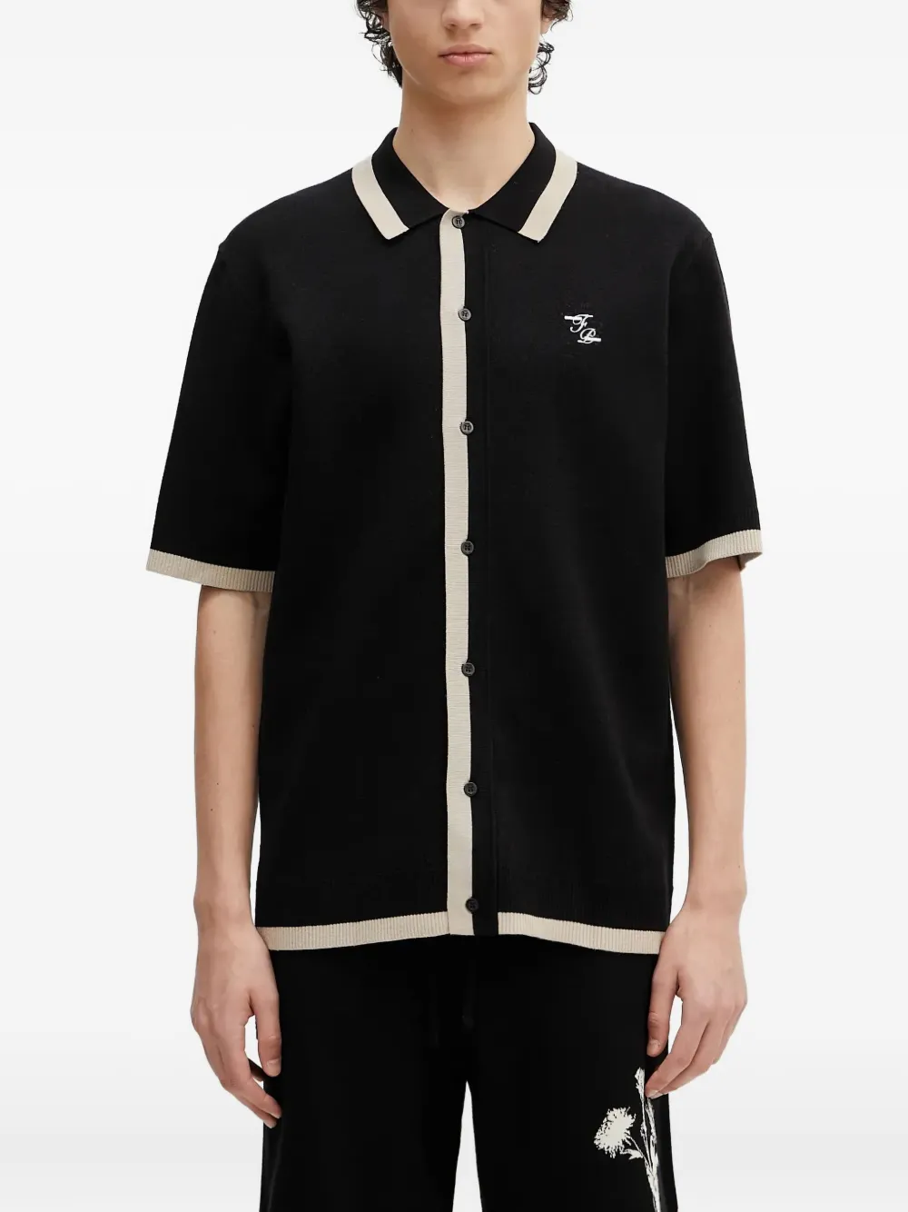 Трикотажная рубашка с цветочным принтом Filling Pieces, черный
Трикотажная рубашка с цветочным принтом Filling Pieces, черный