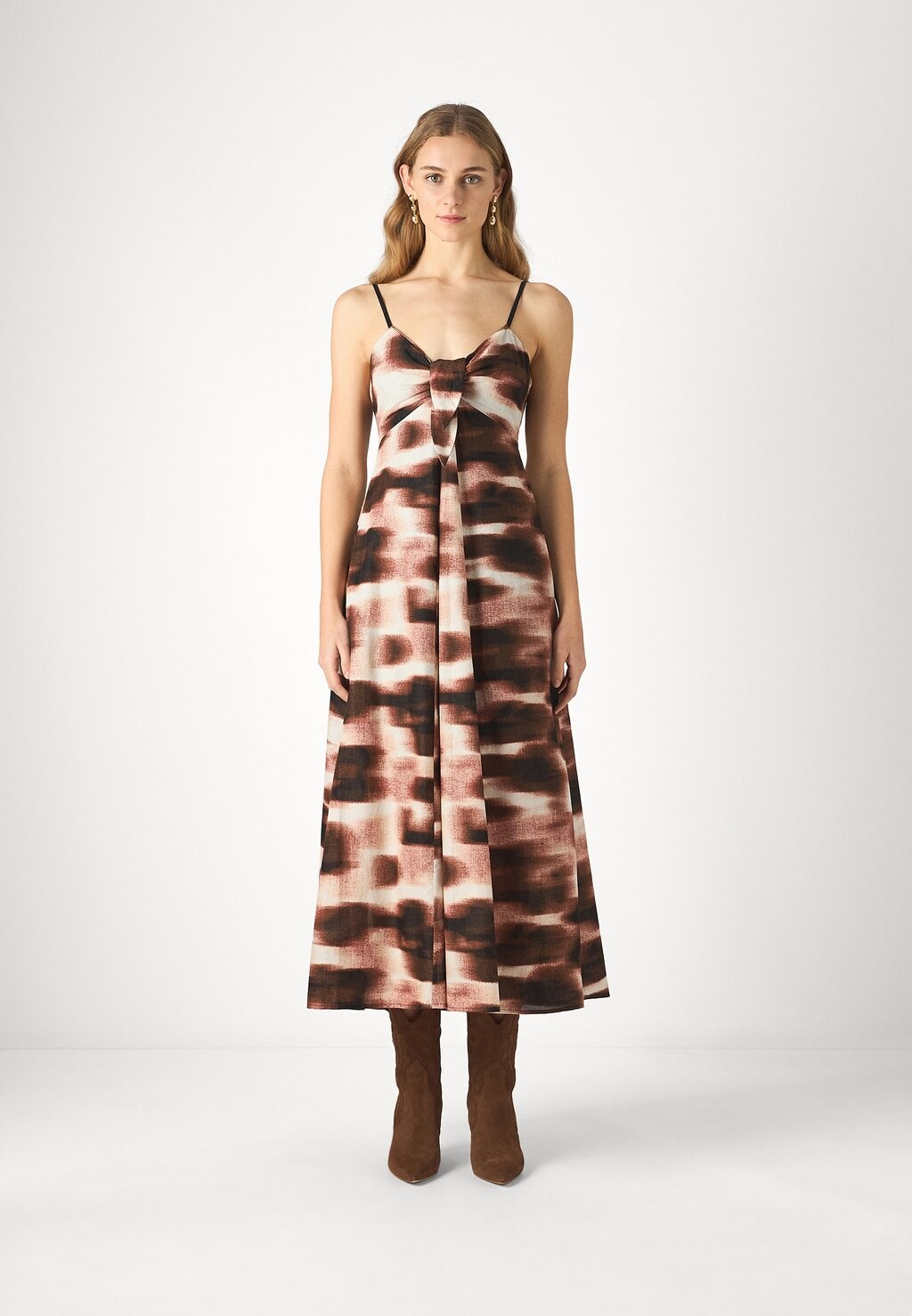 Коктейльное платье / Вечернее платье Dress DKNY, разноцветное
Коктейльное платье / Вечернее платье Dress DKNY, разноцветное