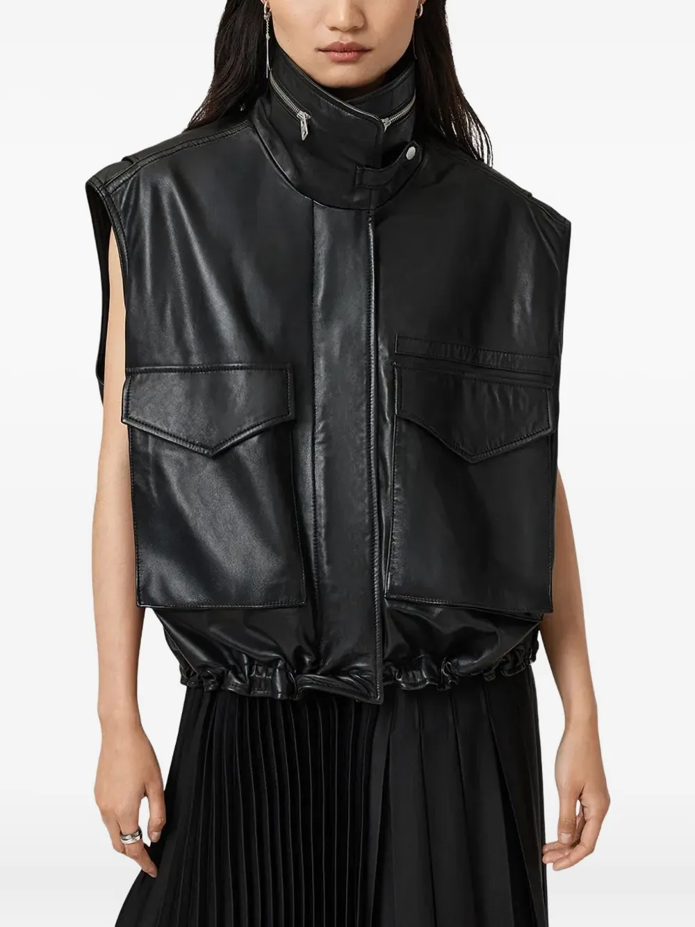 Глиняный кожаный жилет с воротником-воронкой Allsaints, черный
Глиняный кожаный жилет с воротником-воронкой Allsaints, черный