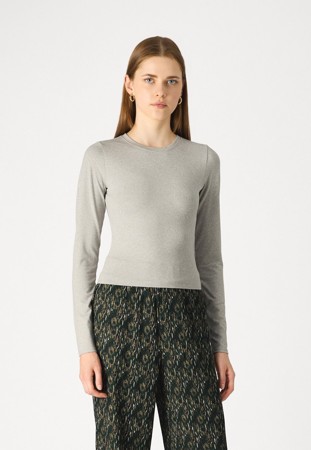 Топ с длинными рукавами Hollister Co., серый
Топ с длинными рукавами Hollister Co., серый