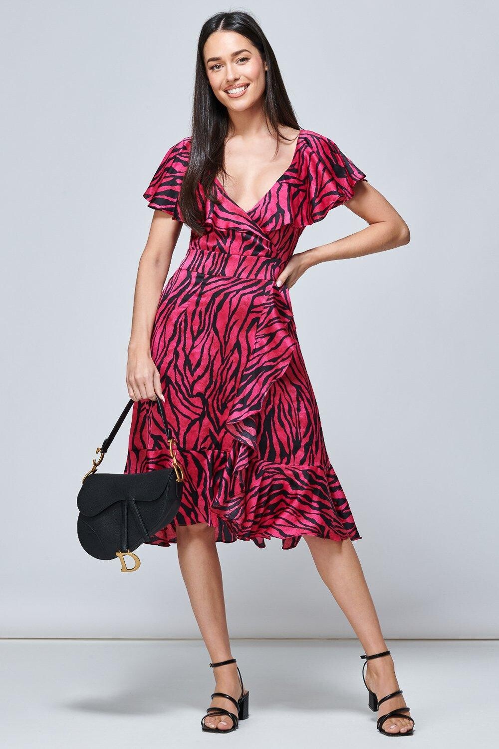 Атласное платье с расклешенным подолом Julissa Jolie Moi, розовый
Атласное платье с расклешенным подолом Julissa Jolie Moi, розовый