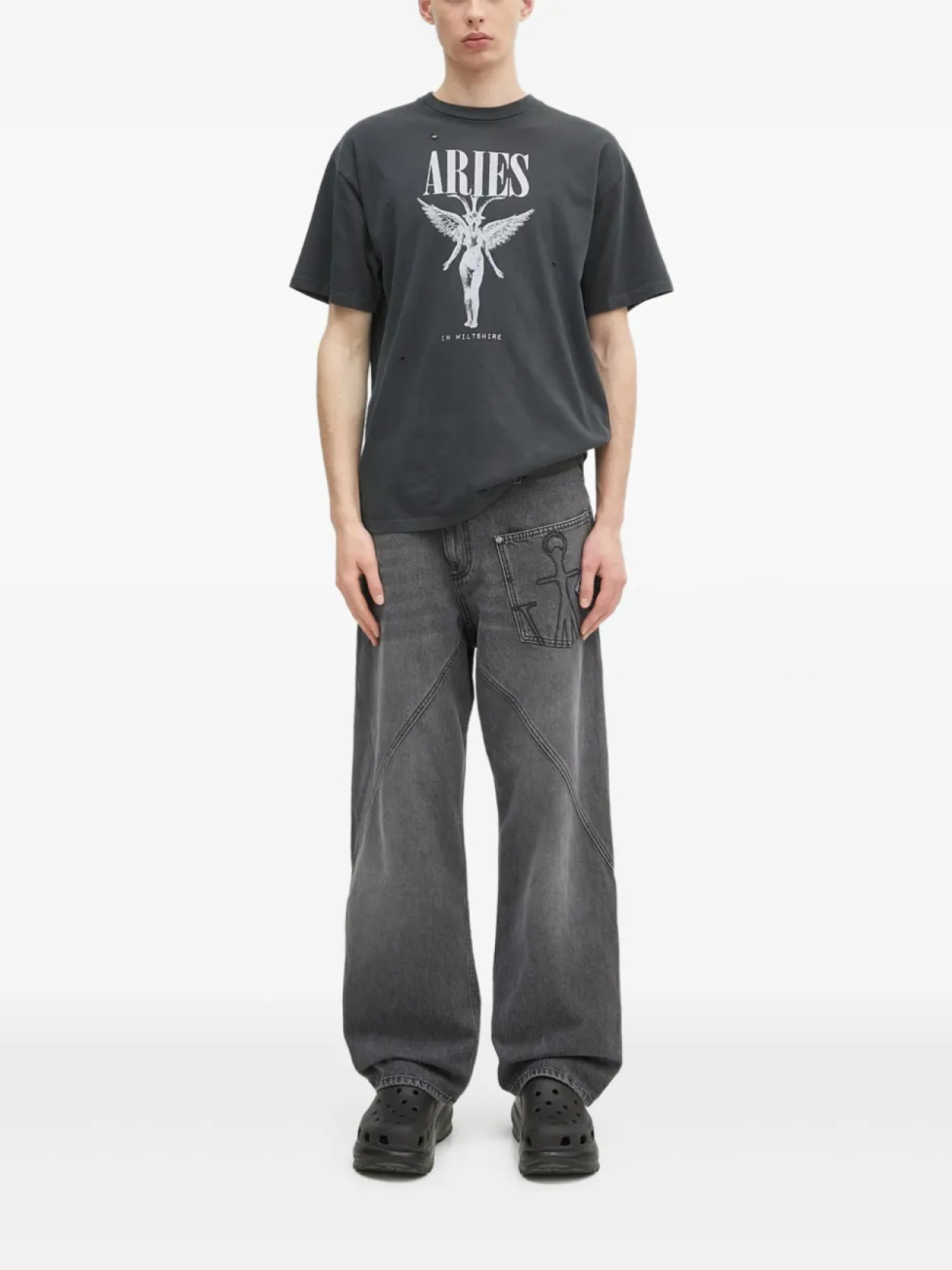 Футболка с потертым рисунком Овна Aries, черный
Футболка с потертым рисунком Овна Aries, черный