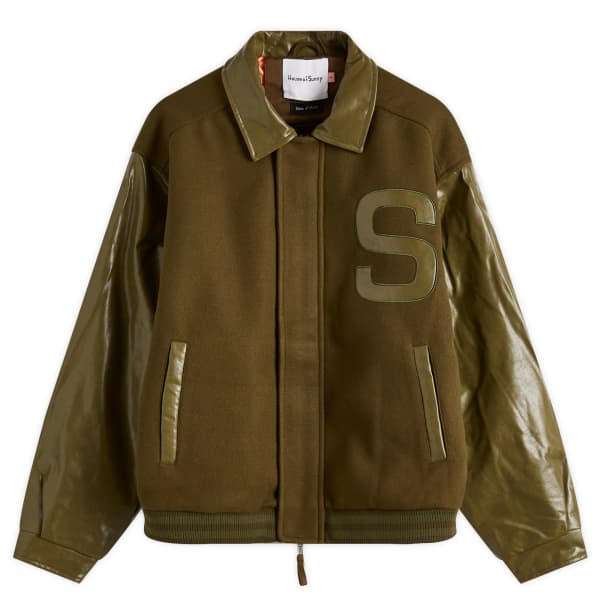 Виниловая куртка-бомбер свободного падения House Of Sunny, army зеленый
Виниловая куртка-бомбер свободного падения House Of Sunny, army зеленый