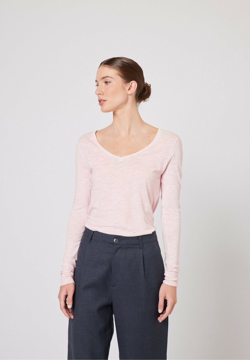 Рубашка с длинным рукавом JACKSONVILLE American Vintage, цвет guimauve vintage
Рубашка с длинным рукавом JACKSONVILLE American Vintage, цвет guimauve vintage