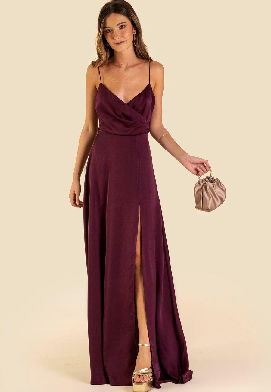 Платье THE-ARE LARGO PRINCESA DE TIRANTES, Burdeos/Purple
Платье THE-ARE LARGO PRINCESA DE TIRANTES, Burdeos/Purple