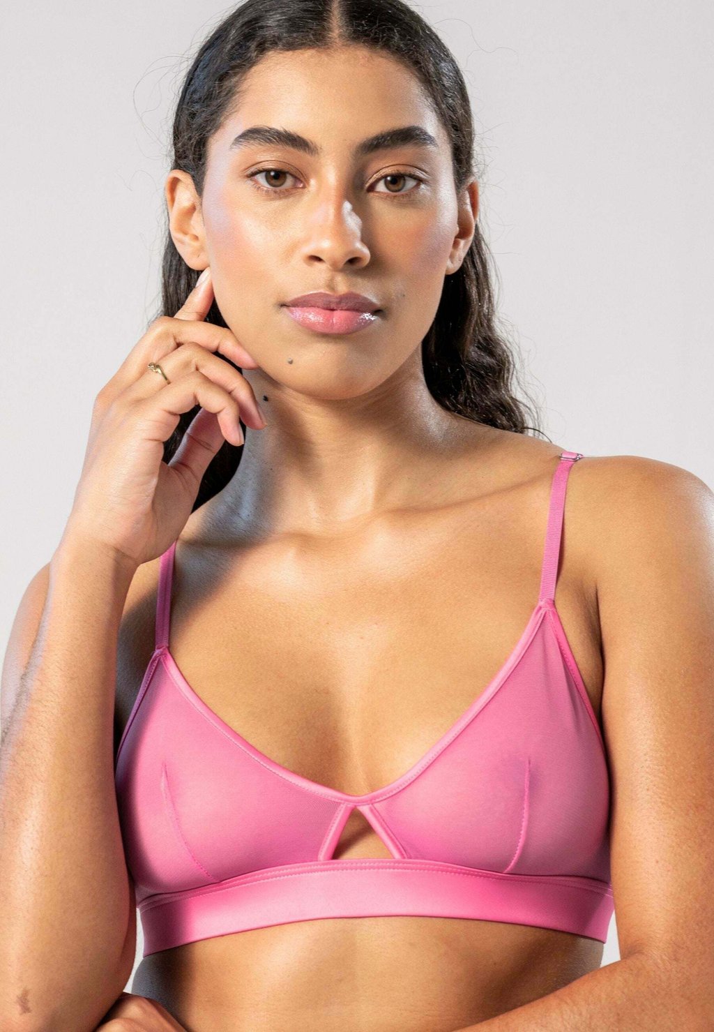 Треугольный бюстгальтер MESH CUT-OUT BRALETTE Understatement, розовый
Треугольный бюстгальтер MESH CUT-OUT BRALETTE Understatement, розовый