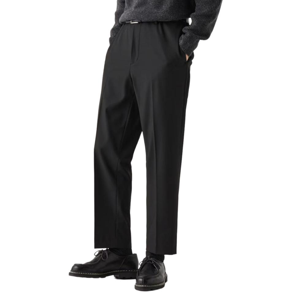 UNIQLO Брюки мужские черные
UNIQLO Брюки мужские черные