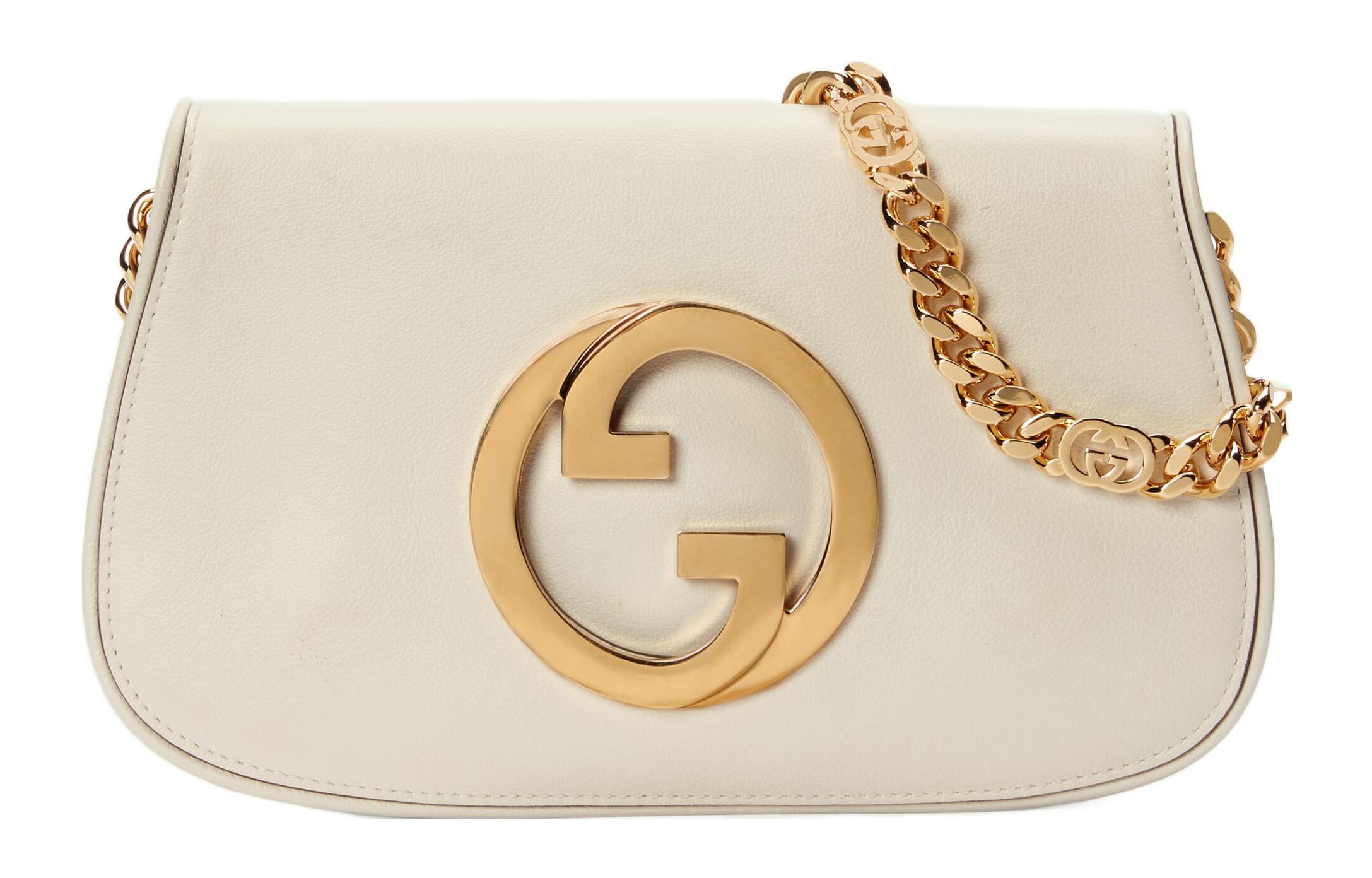 GUCCI Белый кожаный женский клатч на цепочке
GUCCI Белый кожаный женский клатч на цепочке