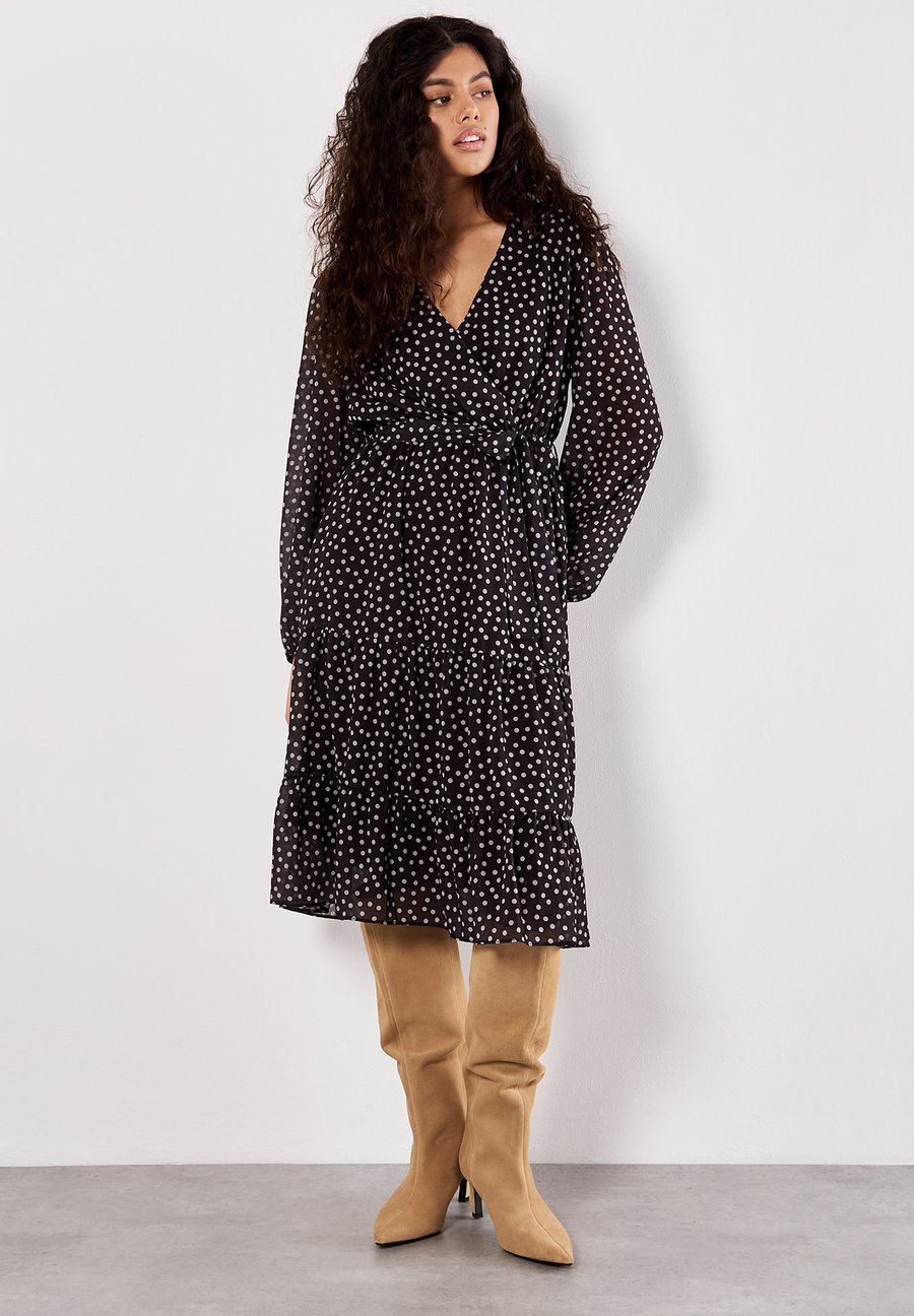 Платье Apricot Day dress, Black
Платье Apricot Day dress, Black