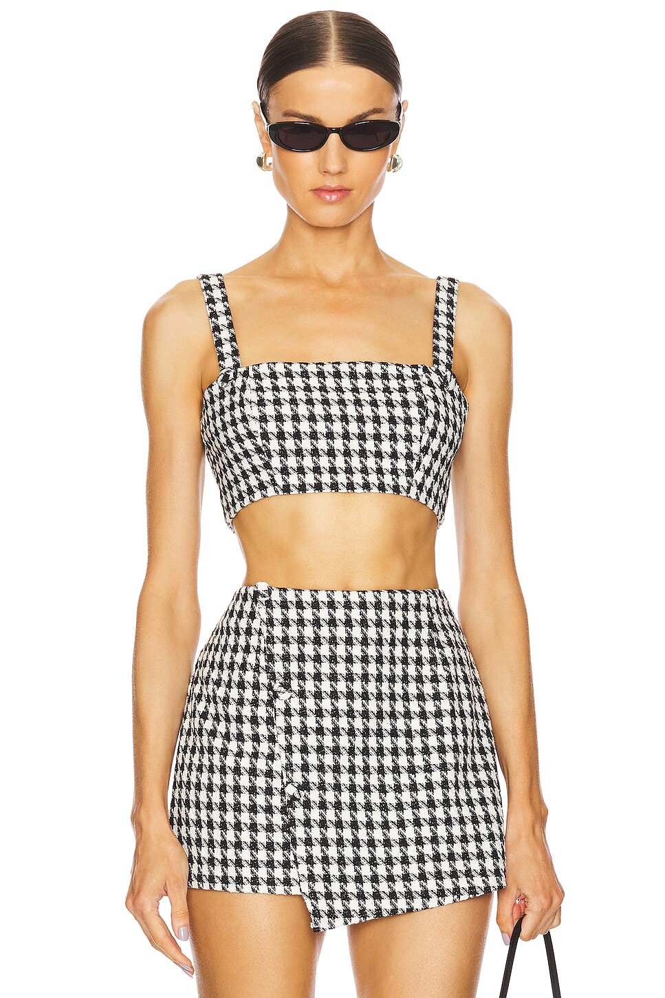 Топ из твида x revolve Sndys, черный
Топ из твида x revolve Sndys, черный