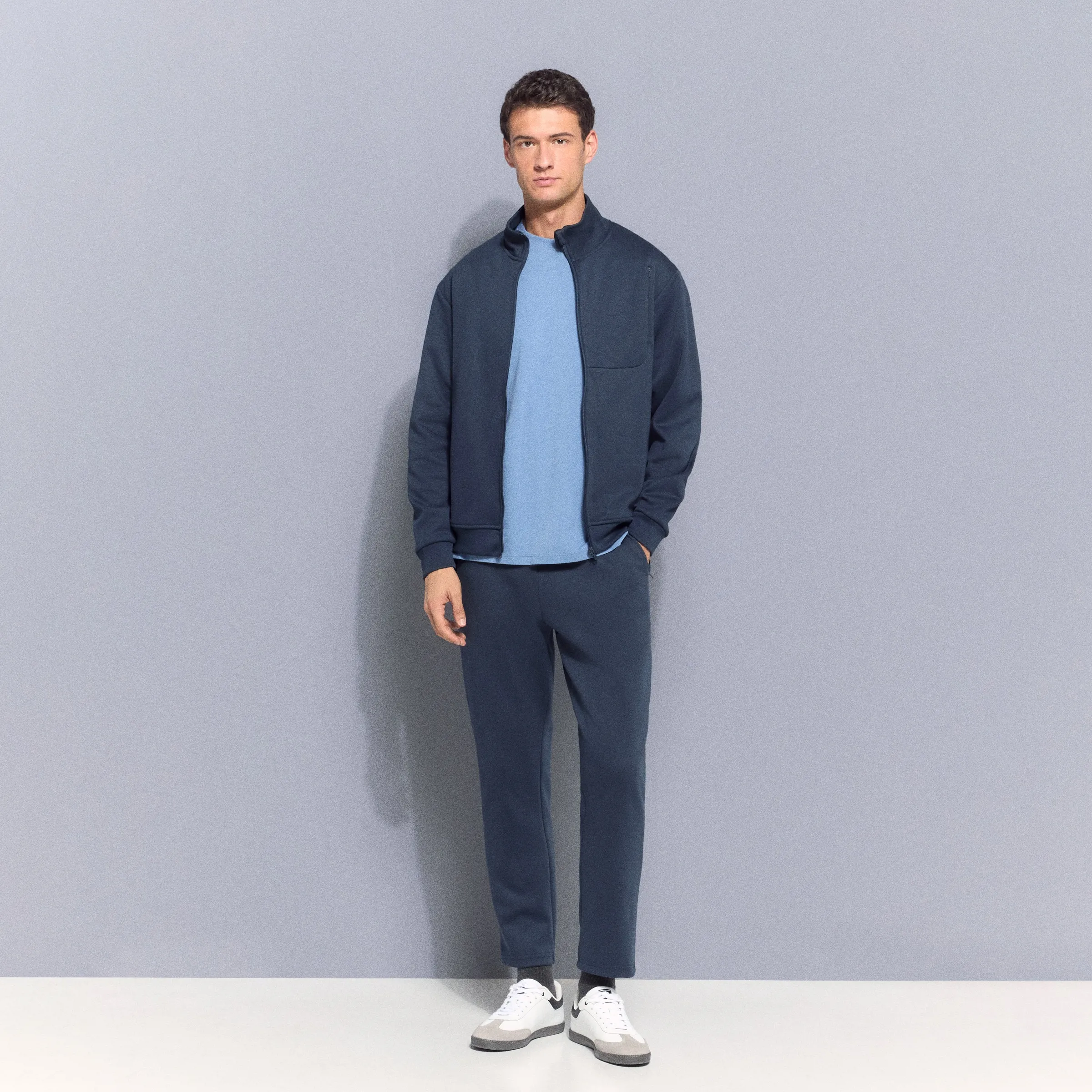 Спортивный костюм мужской Boomerang, синий
Спортивный костюм мужской Boomerang, синий