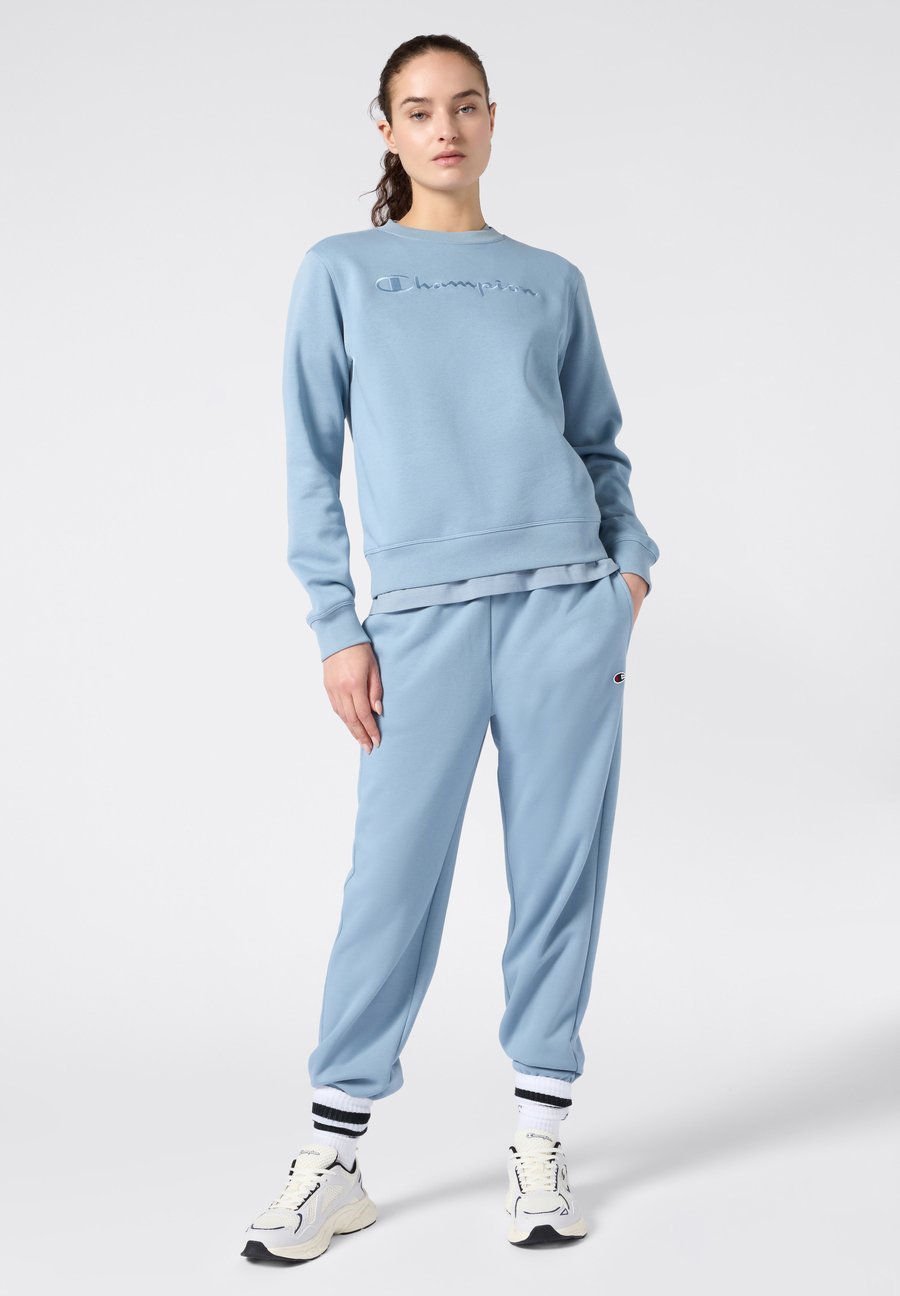 Толстовка Champion ICONS CREWNECK TONE-ON-TONE, Light Blue
Толстовка Champion ICONS CREWNECK TONE-ON-TONE, Light Blue