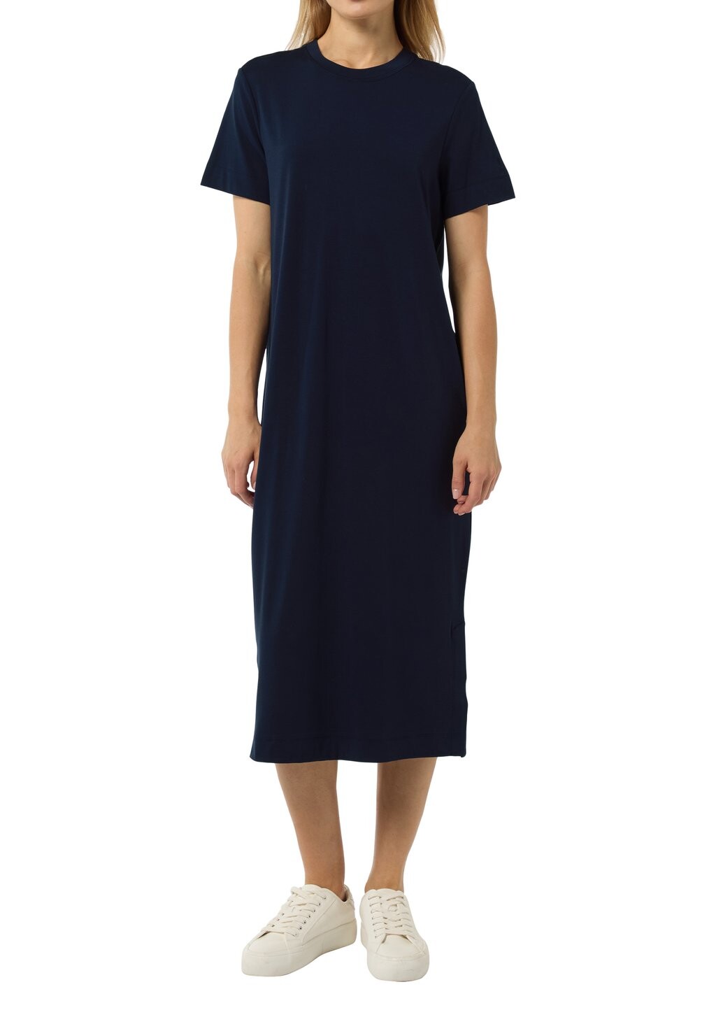 Платье из джерси MIT RUNDHALSAUSSCHNITT comma casual identity, темно-синий
Платье из джерси MIT RUNDHALSAUSSCHNITT comma casual identity, темно-синий