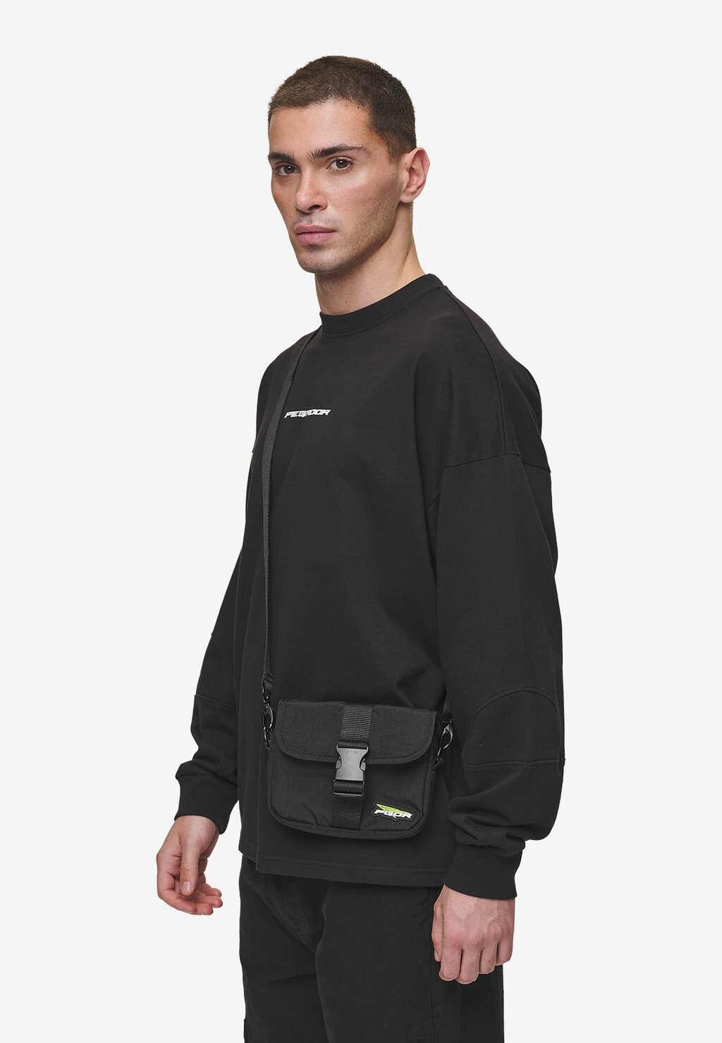 Сумка через плечо CERON CROSS BODY BAG UNISEX Pegador, черный
Сумка через плечо CERON CROSS BODY BAG UNISEX Pegador, черный