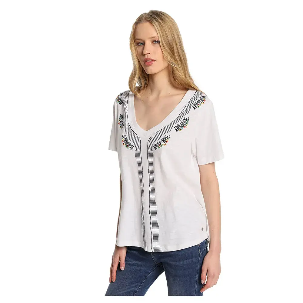 Футболка Lois Jeans 10943 short sleeve v neck, белый
Футболка Lois Jeans 10943 short sleeve v neck, белый