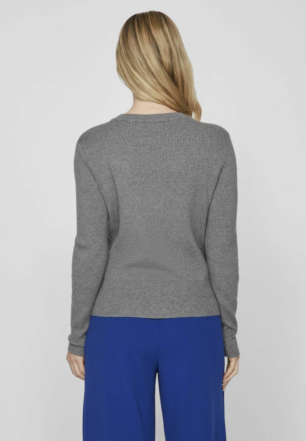 Джемпер VILA, темно-серый
Джемпер VILA, темно-серый