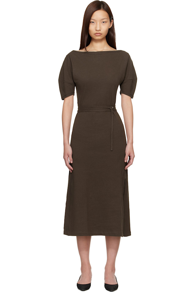 Lemaire Коричневое миди-платье с открытыми плечами
Lemaire Коричневое миди-платье с открытыми плечами