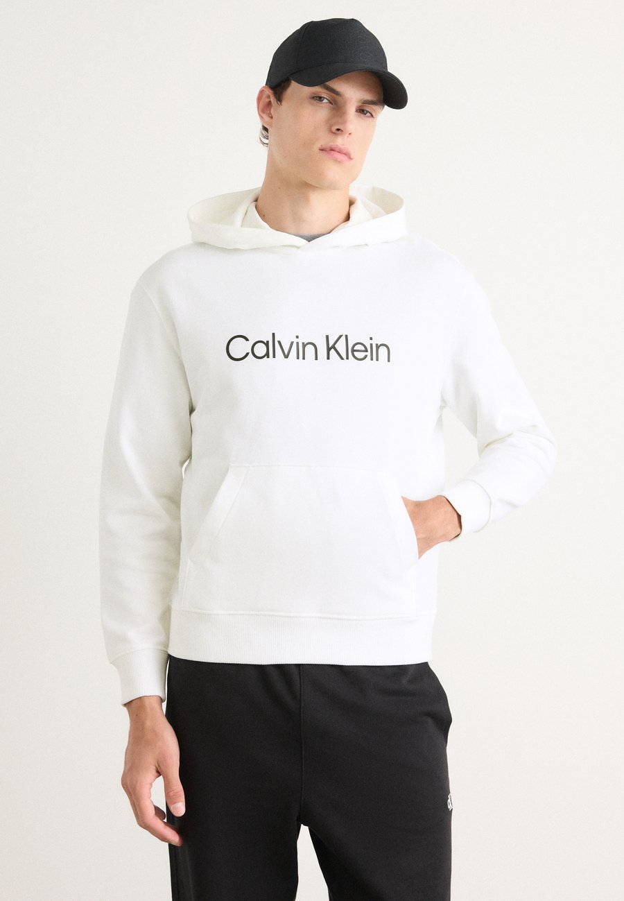 Толстовка Calvin Klein STANDARD LOGO, Bright White/White, Белый, Толстовка Calvin Klein STANDARD LOGO, Bright White/White
Толстовка Calvin Klein STANDARD LOGO, Bright White/White, Белый, Толстовка Calvin Klein STANDARD LOGO, Bright White/White