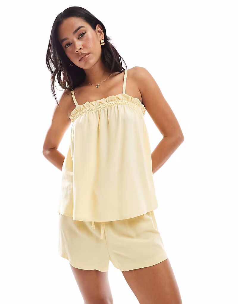 Микро-шорты из льняной смеси цвета пахты Asos Design
Микро-шорты из льняной смеси цвета пахты Asos Design