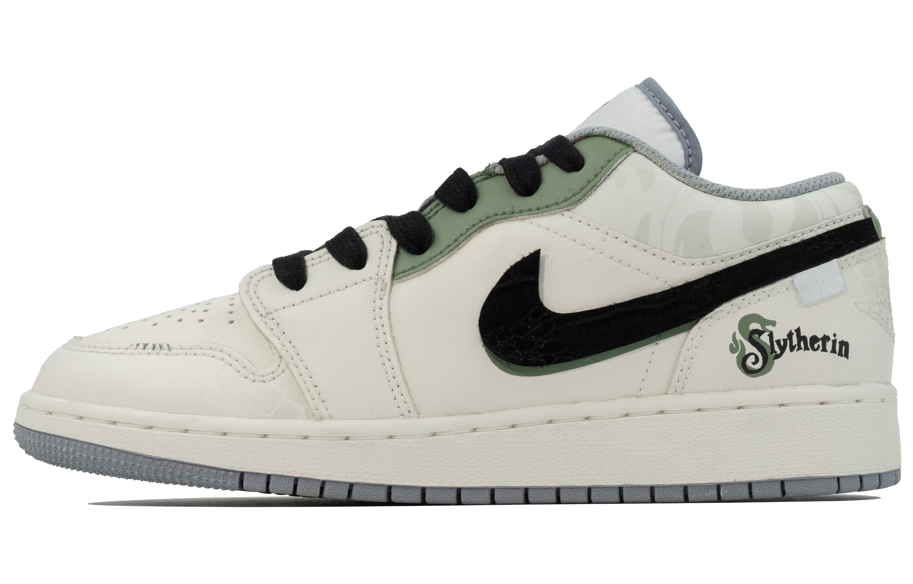 Jordan Низкие кроссовки Air 1 Low «Vintage Grey» для детей и подростков
Jordan Низкие кроссовки Air 1 Low «Vintage Grey» для детей и подростков