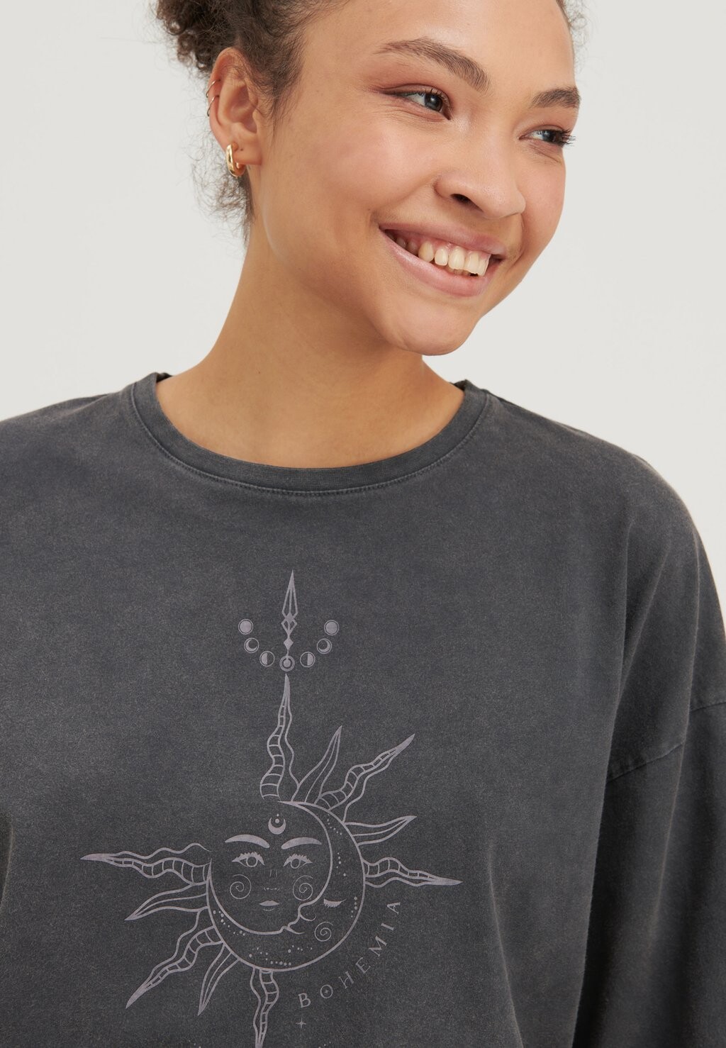 Футболка с принтом Even&Odd, черная
Футболка с принтом Even&Odd, черная