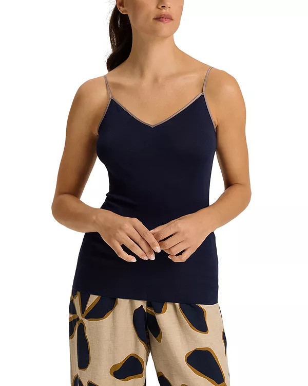 Хлопковая бесшовная майка с V-образным вырезом Hanro, синий
Хлопковая бесшовная майка с V-образным вырезом Hanro, синий