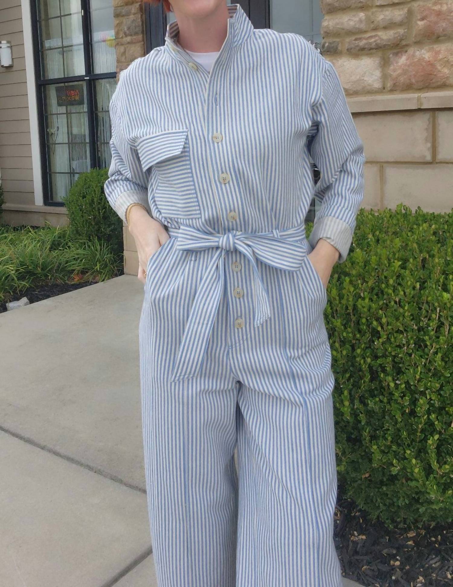 Доминик комбинезон в сине-белом цвете FRNCH
Доминик комбинезон в сине-белом цвете FRNCH