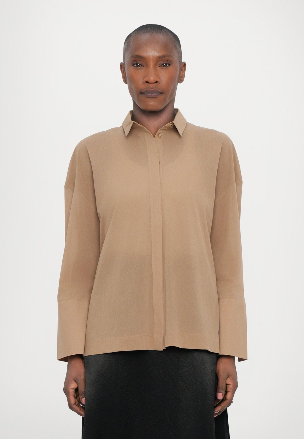 Блузка на пуговицах SEDAN MM, коричневый
Блузка на пуговицах SEDAN MM, коричневый