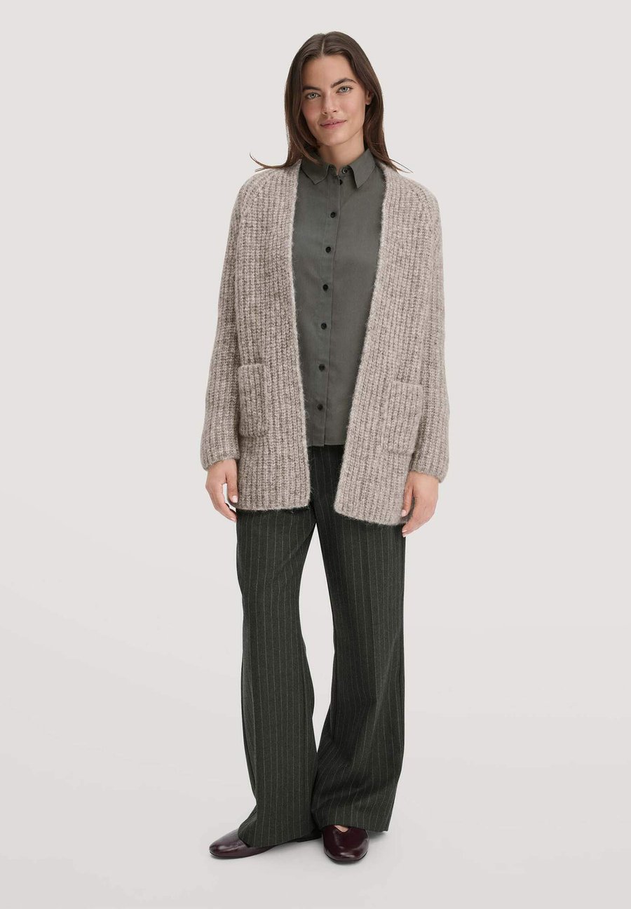 Кардиган Hessnatur RELAXED, Naturgrau/Grey
Кардиган Hessnatur RELAXED, Naturgrau/Grey