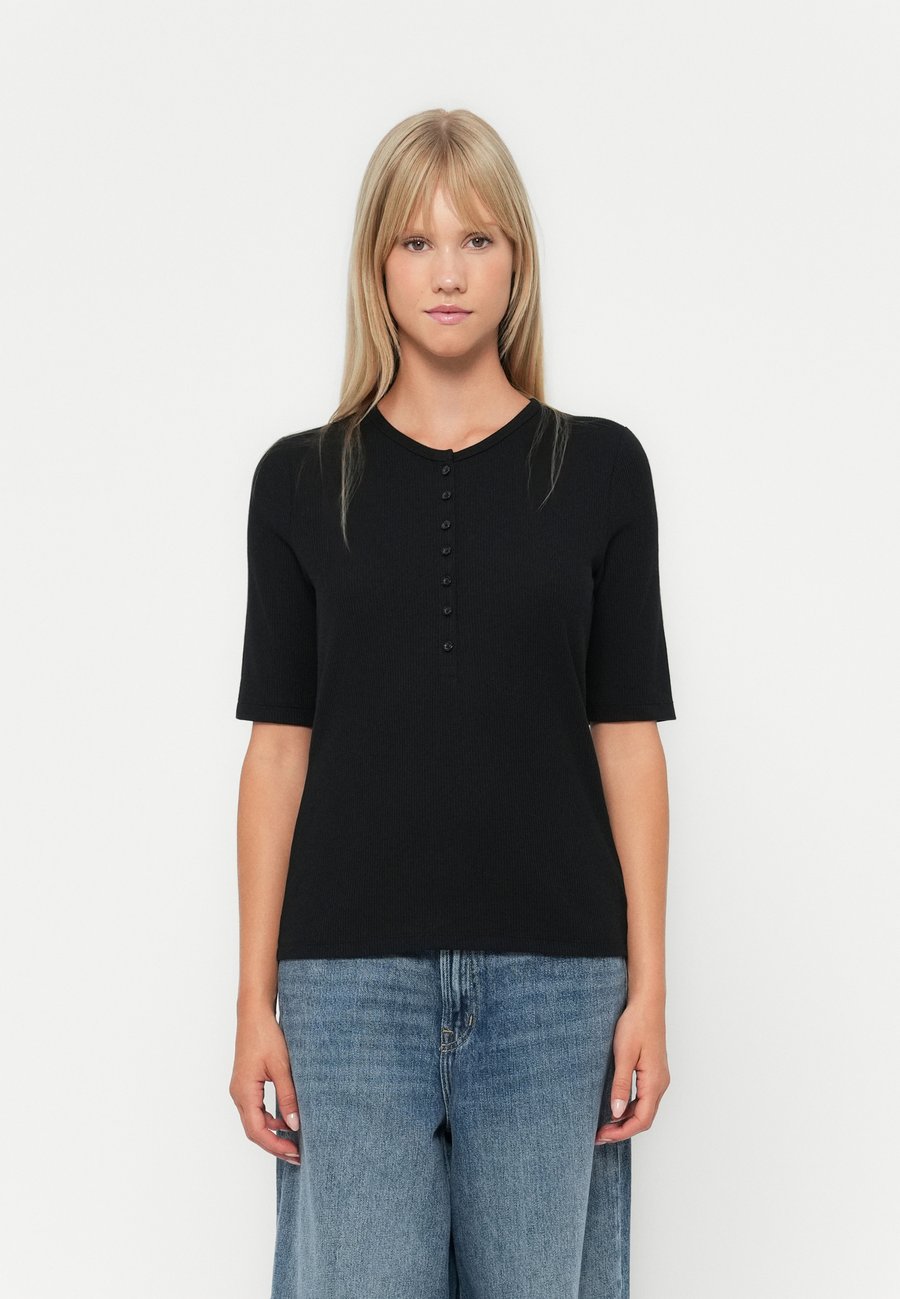 Футболка GAP HENLEY, Black, Черный, Футболка GAP HENLEY, Black
Футболка GAP HENLEY, Black, Черный, Футболка GAP HENLEY, Black