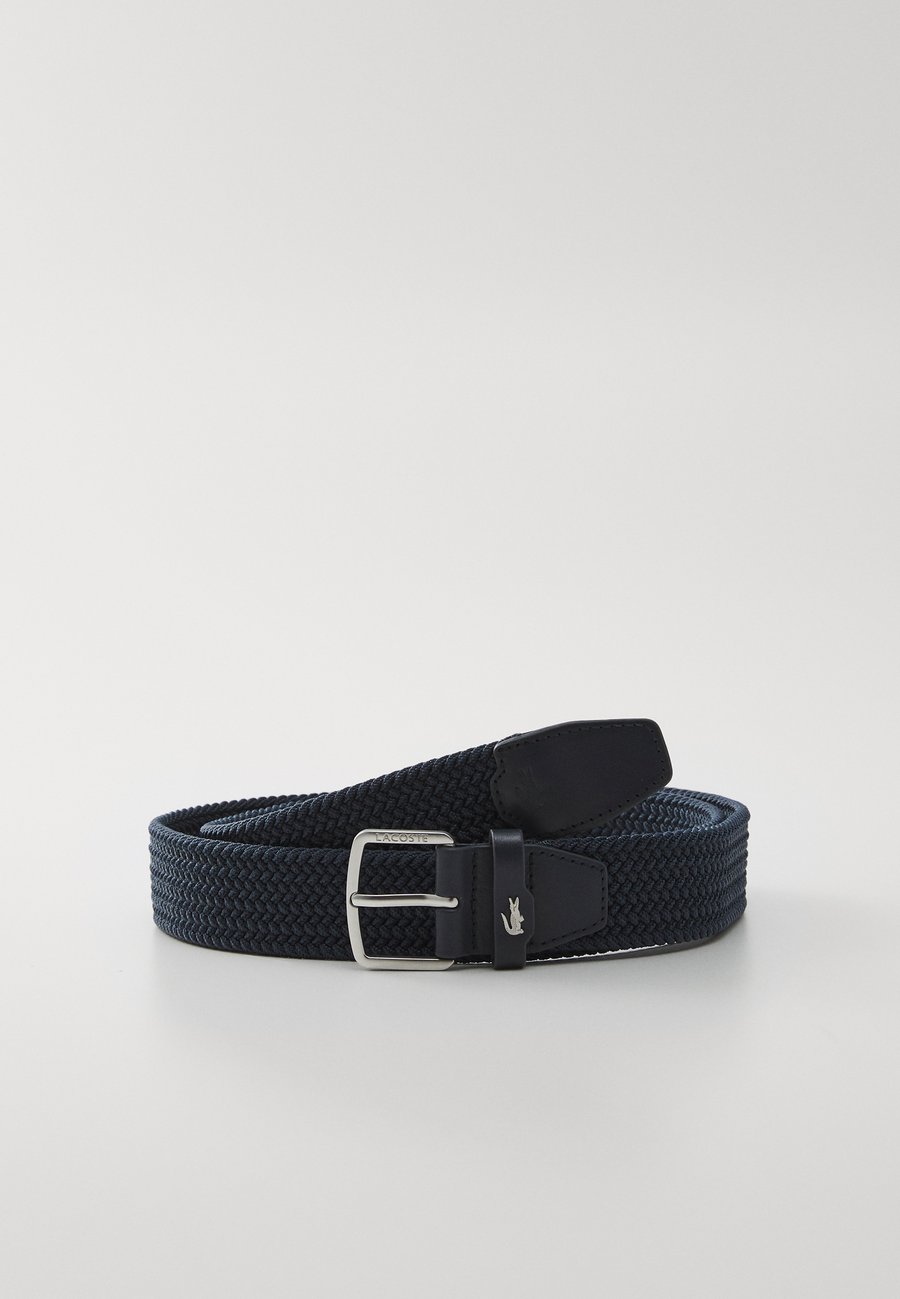 Ремень Lacoste CASUAL, Bleu Nuit/Dark Blue
Ремень Lacoste CASUAL, Bleu Nuit/Dark Blue