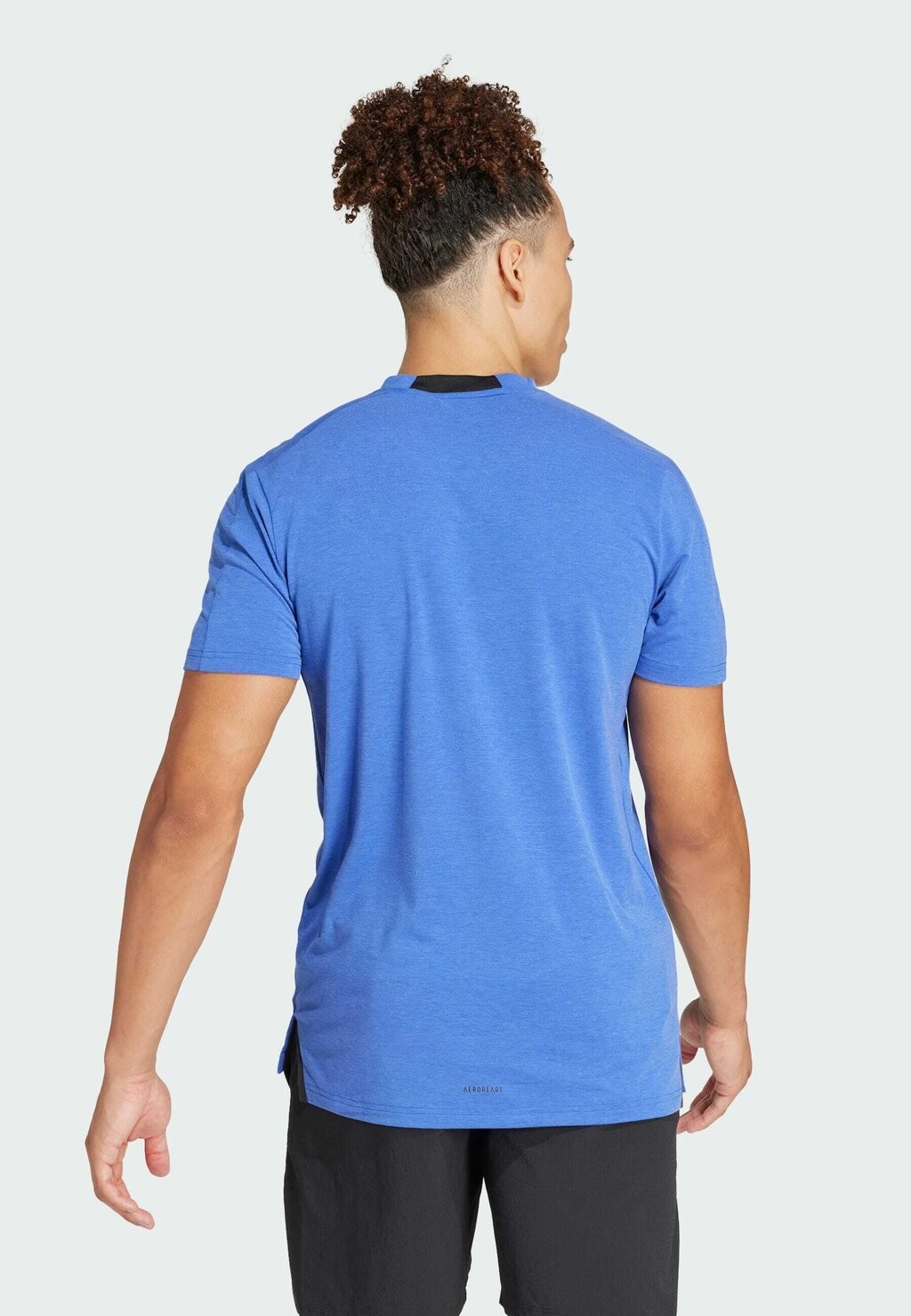 Спортивная футболка Designed For Training Workout Tee Adidas, цвет semi lucid blue
Спортивная футболка Designed For Training Workout Tee Adidas, цвет semi lucid blue