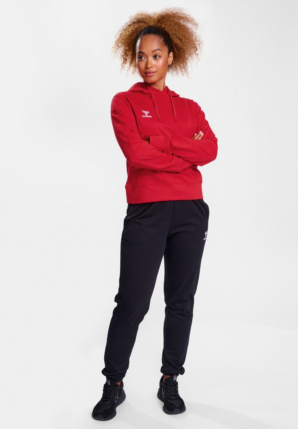 Худи Hummel, цвет true red 
Худи Hummel, цвет true red