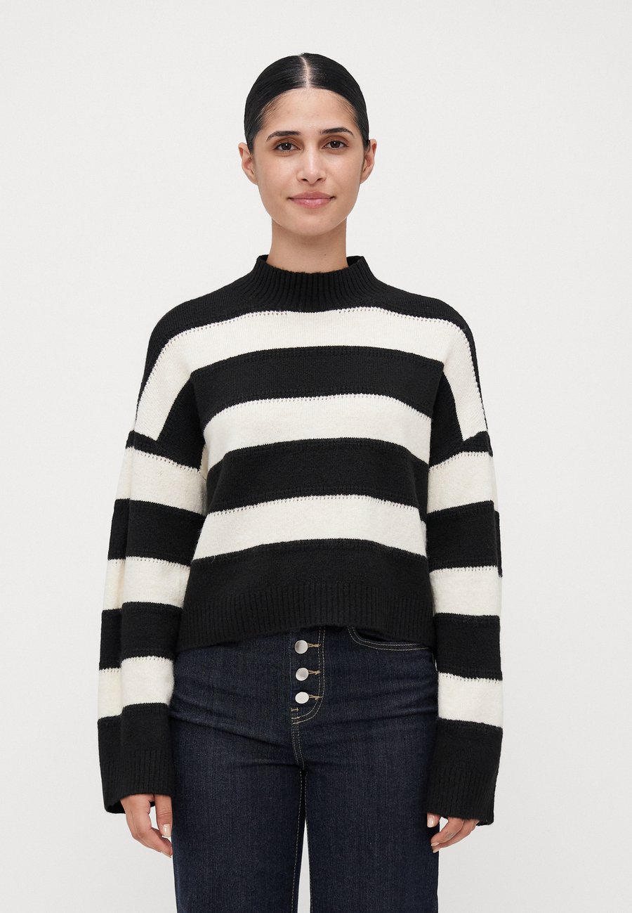 Джемпер Vero Moda Petite VMINEZ HIGHNECK, Black/Birch/Black
Джемпер Vero Moda Petite VMINEZ HIGHNECK, Black/Birch/Black