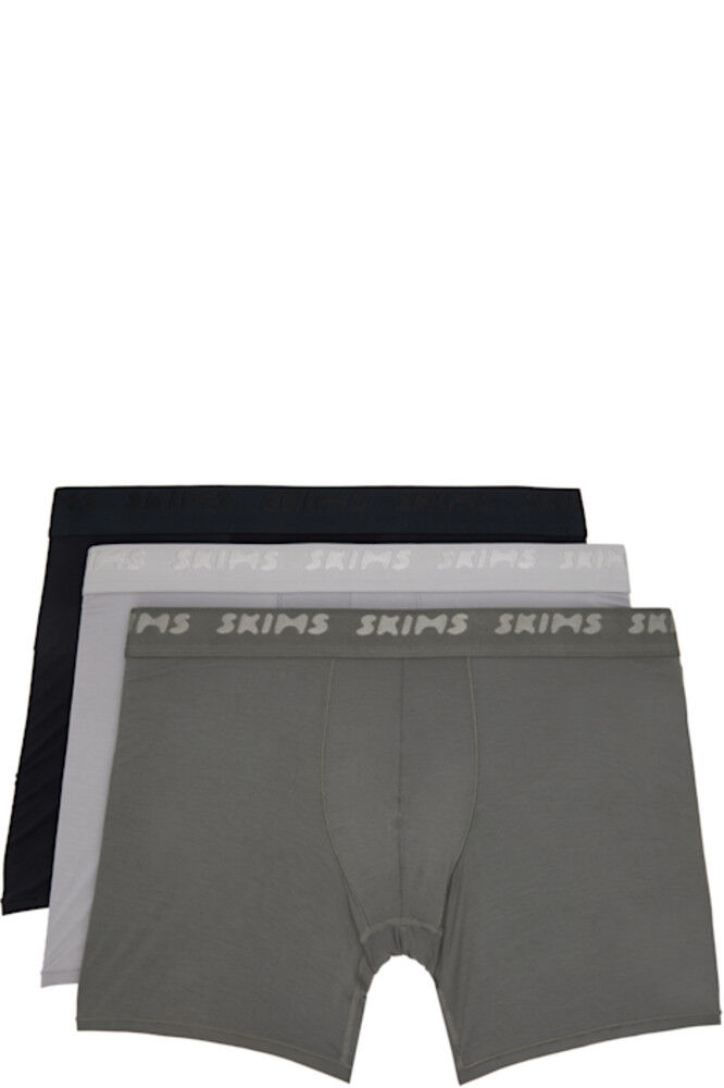 Упаковка из трех разноцветных трусов-боксеров SKIMS Stretch 5 дюймов
Упаковка из трех разноцветных трусов-боксеров SKIMS Stretch 5 дюймов