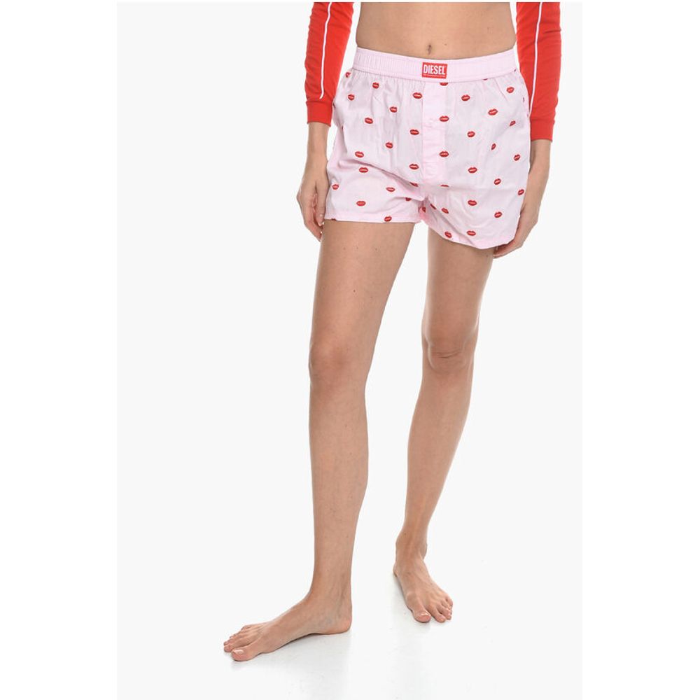 Шорты UUBX-STARK с вышитыми ртами по всей поверхности Diesel, Multicolor
Шорты UUBX-STARK с вышитыми ртами по всей поверхности Diesel, Multicolor